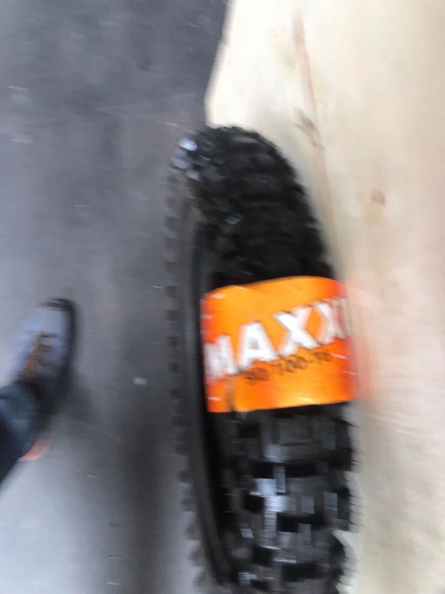 Cheap New tyres different sizes - Image 4