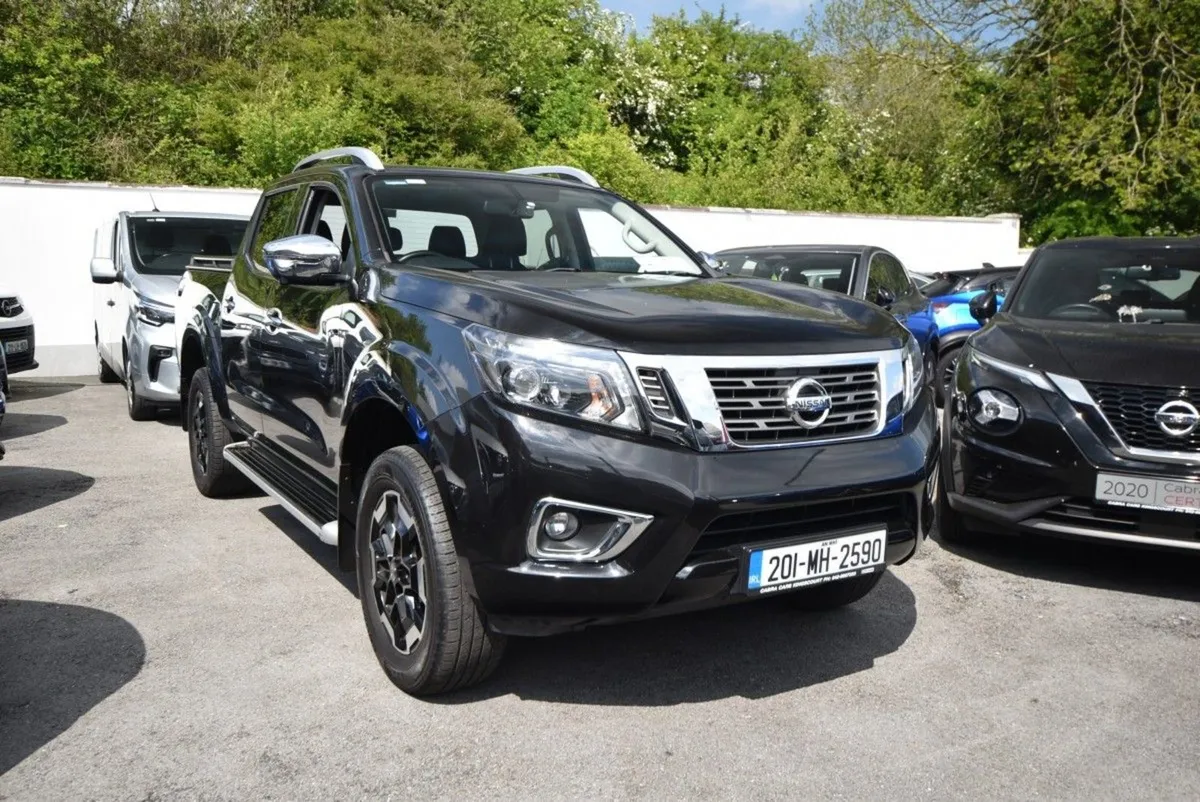 Nissan Navara Navara Tekna DCI 4DR - Image 1