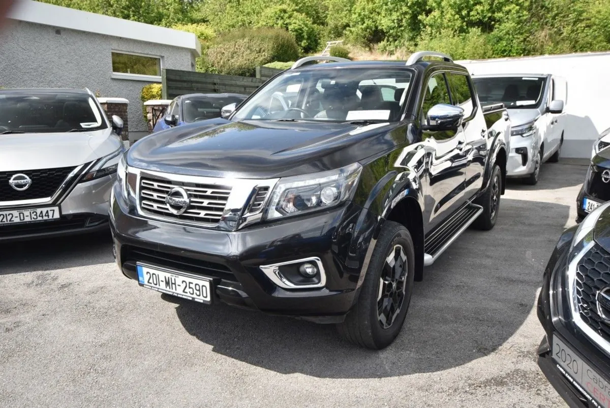 Nissan Navara Navara Tekna DCI 4DR - Image 2