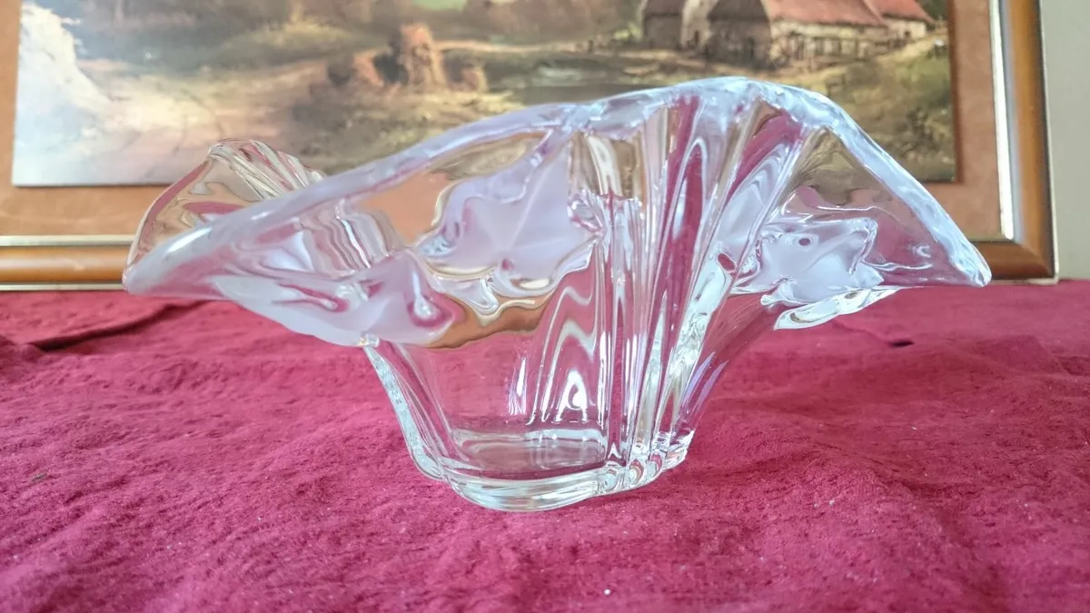 Art Deco 8" Wide Centerpiece Glass Bowl - Image 2