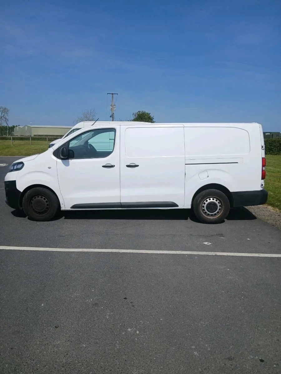 2020 opel VIVARO lwb only 82922 no vat - Image 4