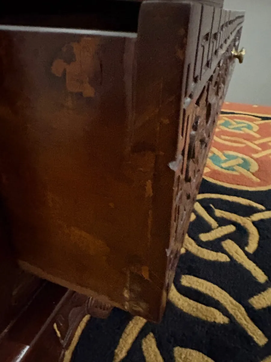 Hand carved drawer unit - Image 1