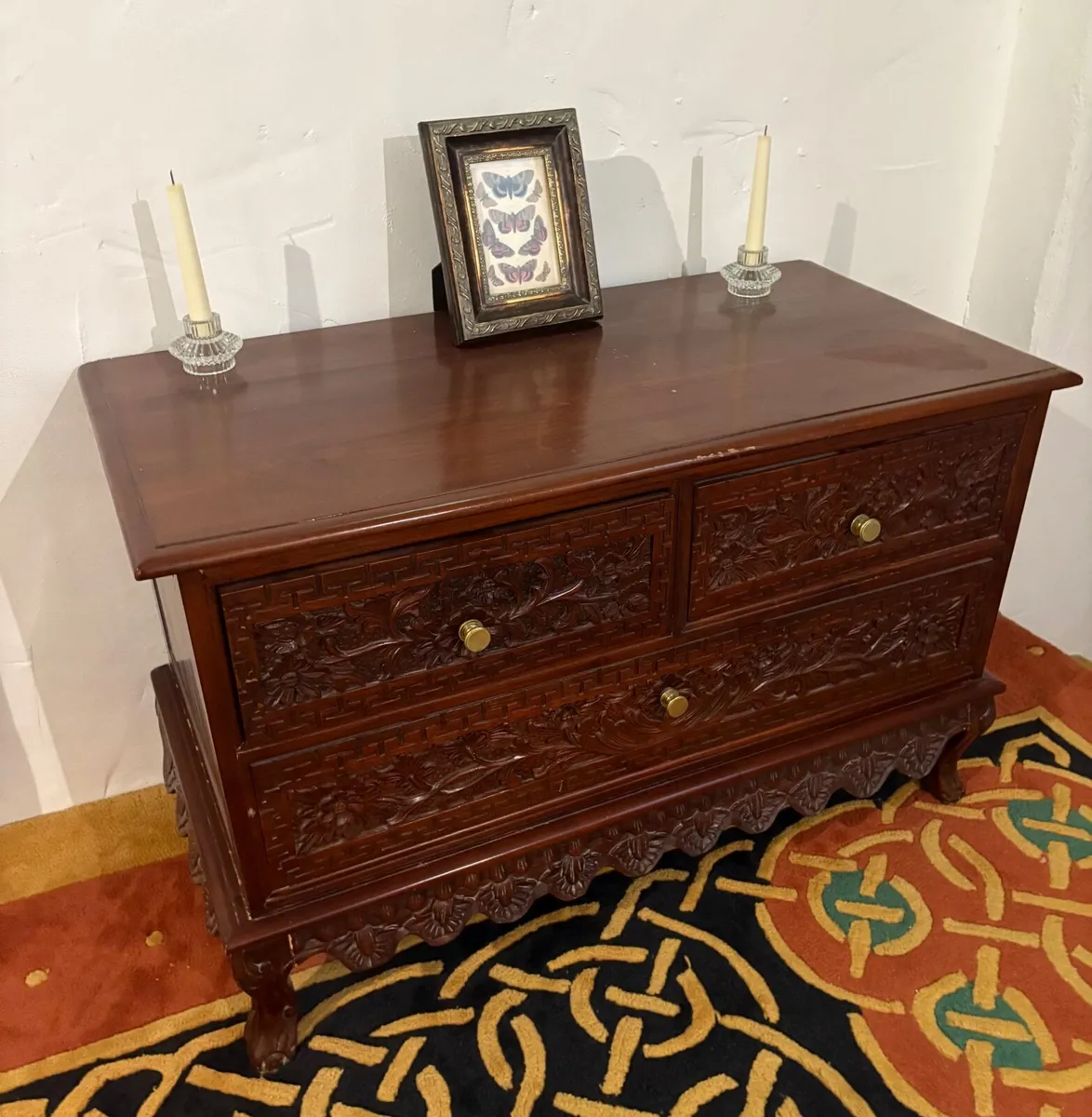 Hand carved drawer unit - Image 2