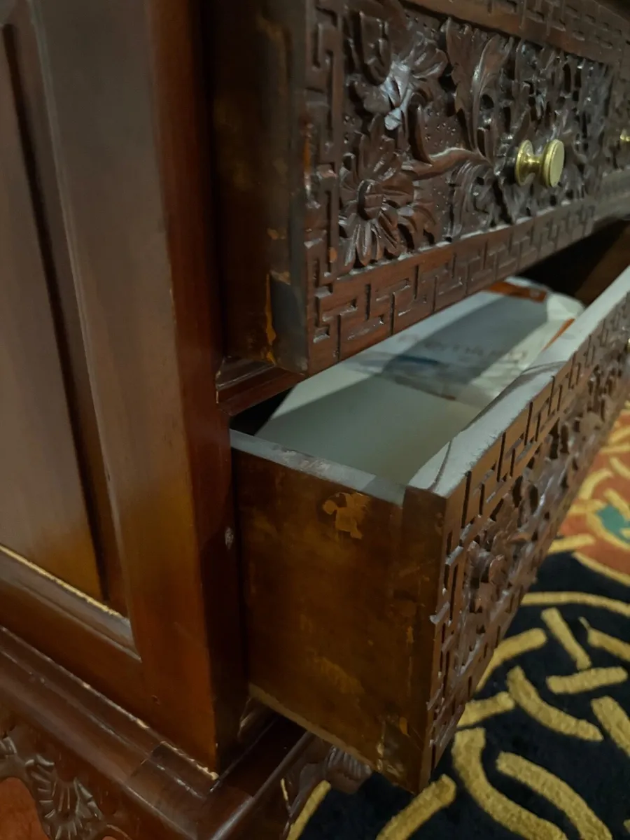 Hand carved drawer unit - Image 3