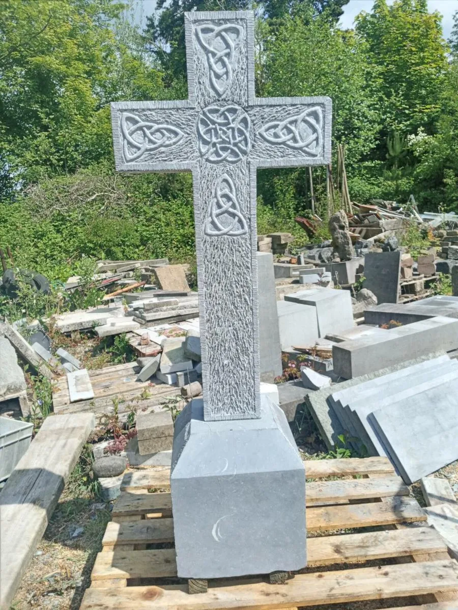 Limestone Cross. - Image 1