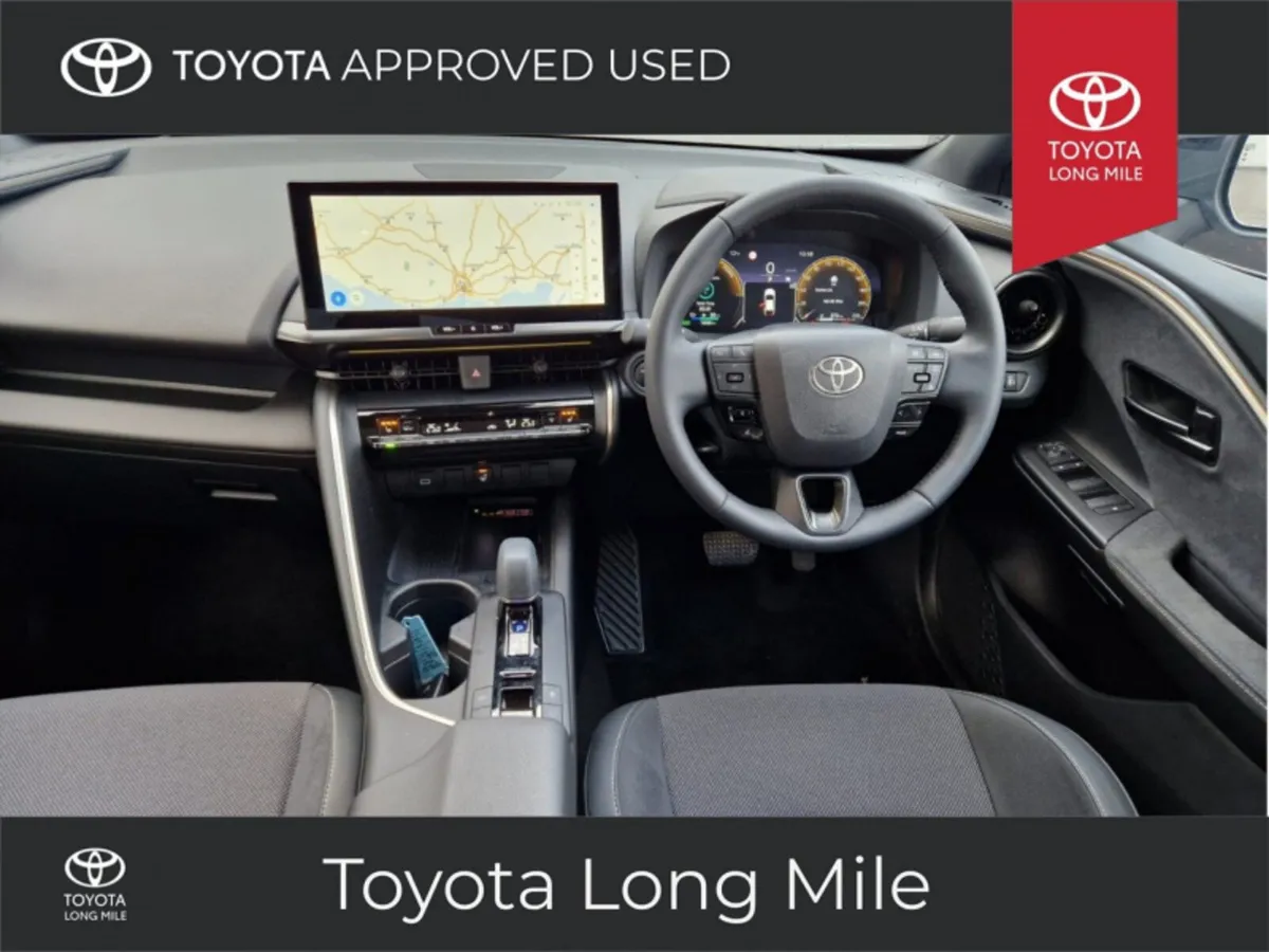 Toyota C-HR 2.0 Plug-in Hybrid Sol with SIDE STEPS - Image 3