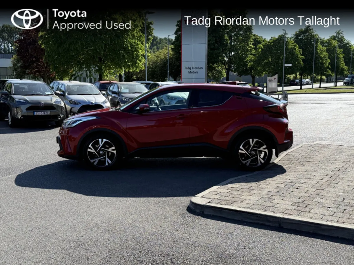 Toyota C-HR HYBRID SPORT*** 1 OWNER LOW MILEAGE*** - Image 4