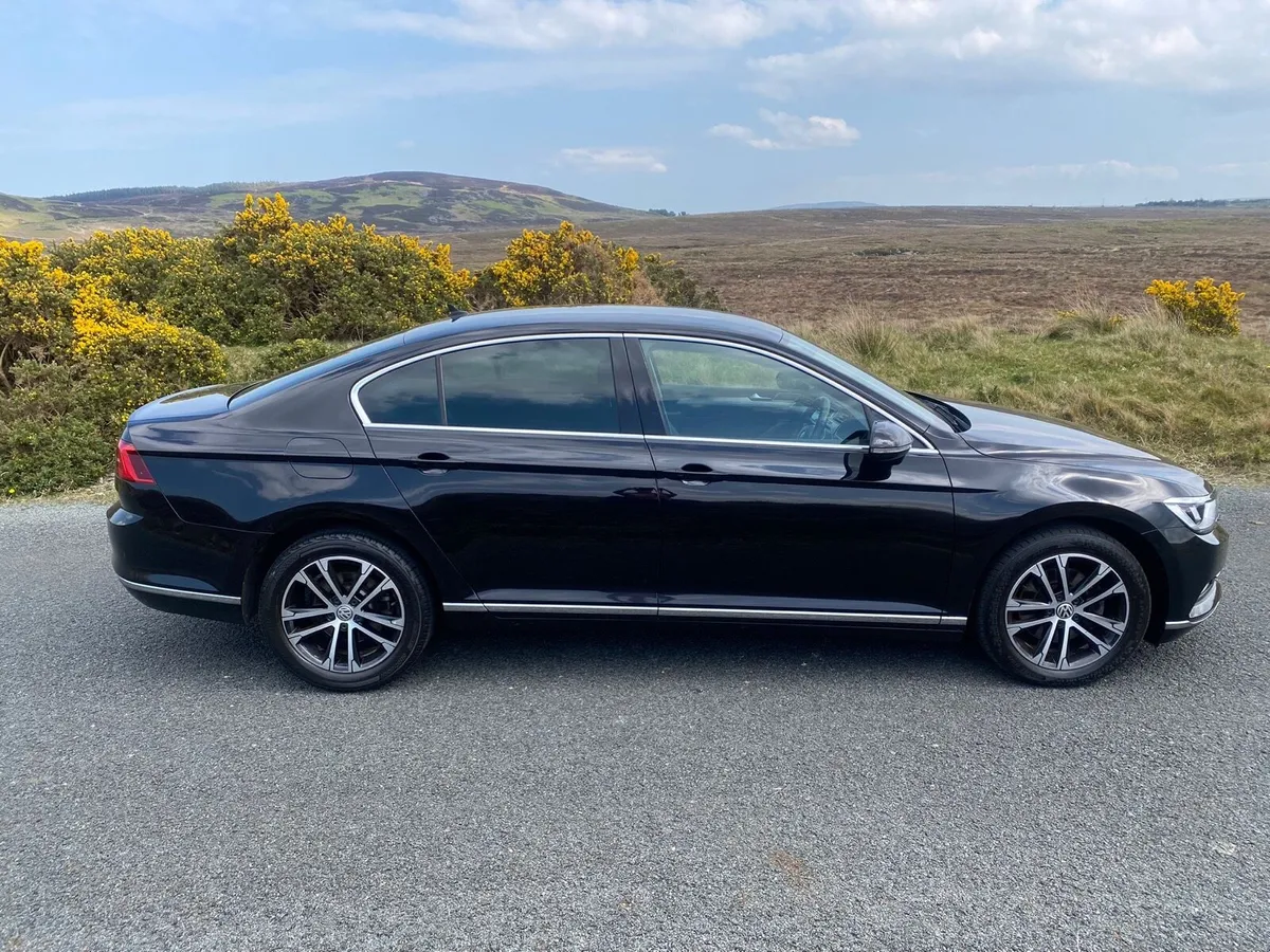 Volkswagen Passat 1.6 TDI 120 HP Highline - Image 3