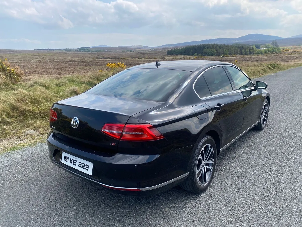 Volkswagen Passat 1.6 TDI 120 HP Highline - Image 4