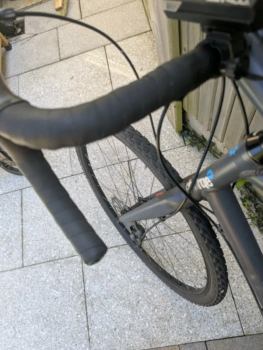 Commuter bike - charge plug disc - XL frame - Image 2