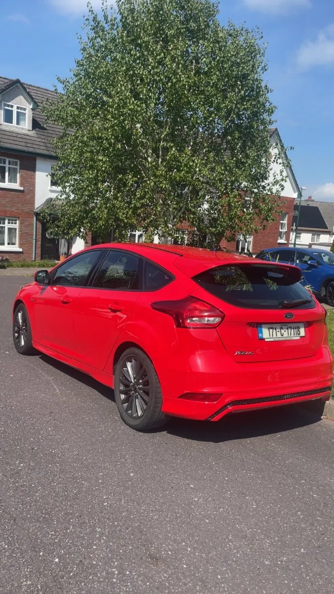 ST LINE Ford Focus 2017 - Image 4
