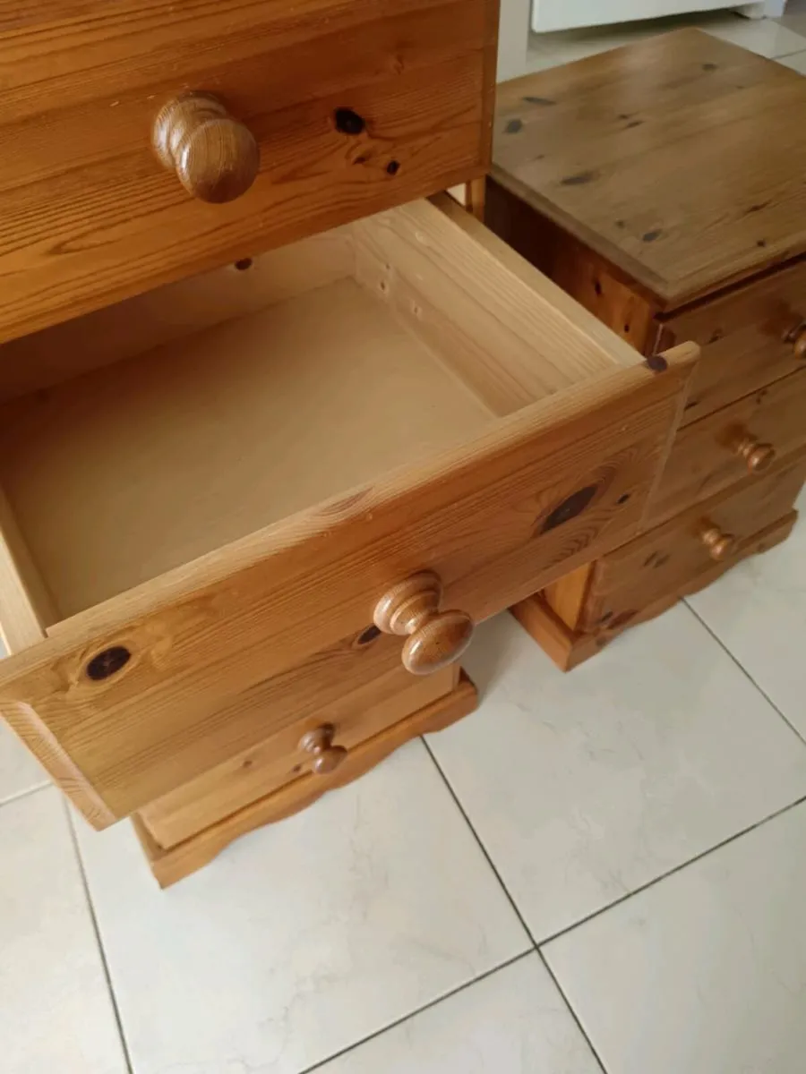 Chest of drawers - Image 2