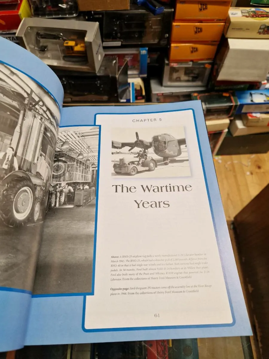 Tge Big Book of Ford Tractors - Image 3