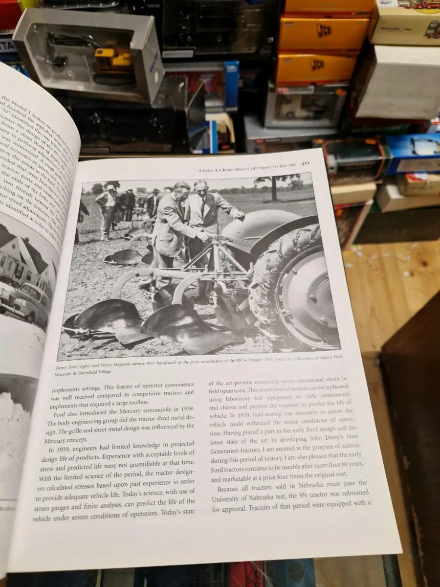 Tge Big Book of Ford Tractors - Image 4
