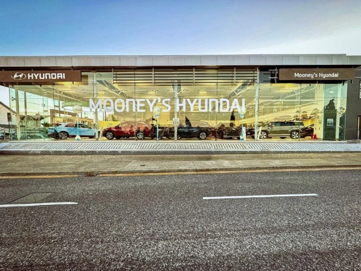 Hyundai Ioniq 5 77kw Premium Plus LE - Image 3