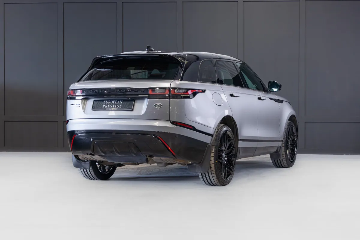2023 Range Rover Velar R-Dynamic S - Image 3