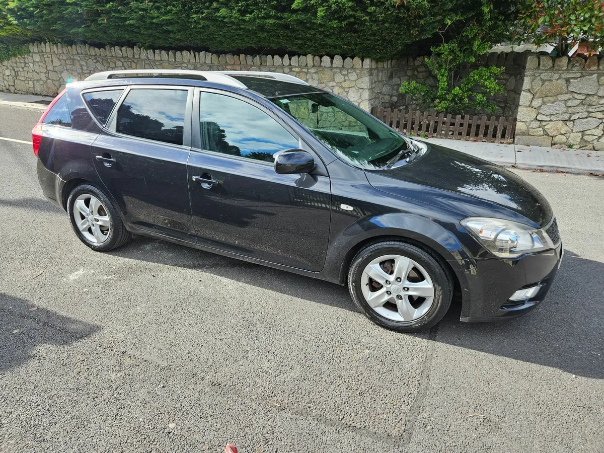 Kia Ceed Tourer 1.6 Diesel *Stamped Service Book - Image 3