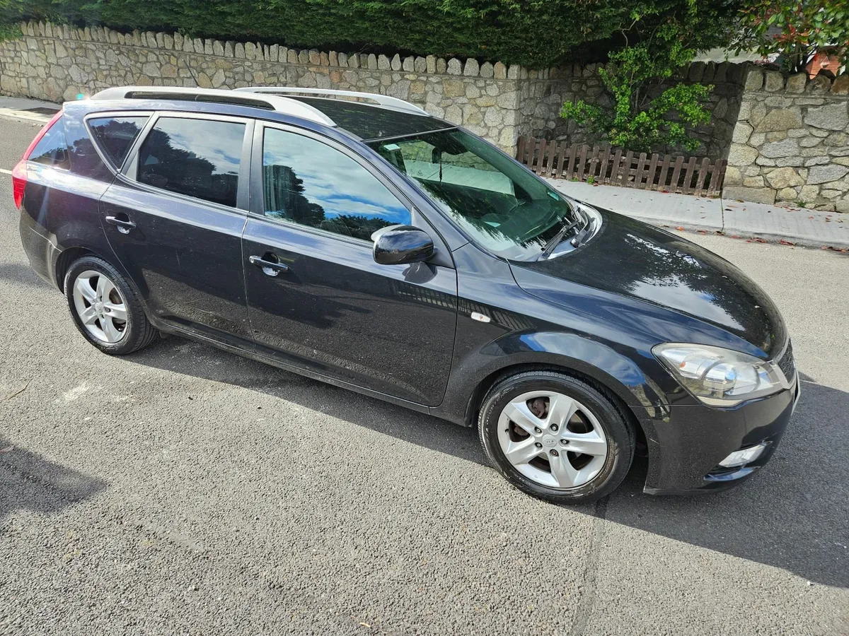 Kia Ceed Tourer 1.6 Diesel *Stamped Service Book - Image 4