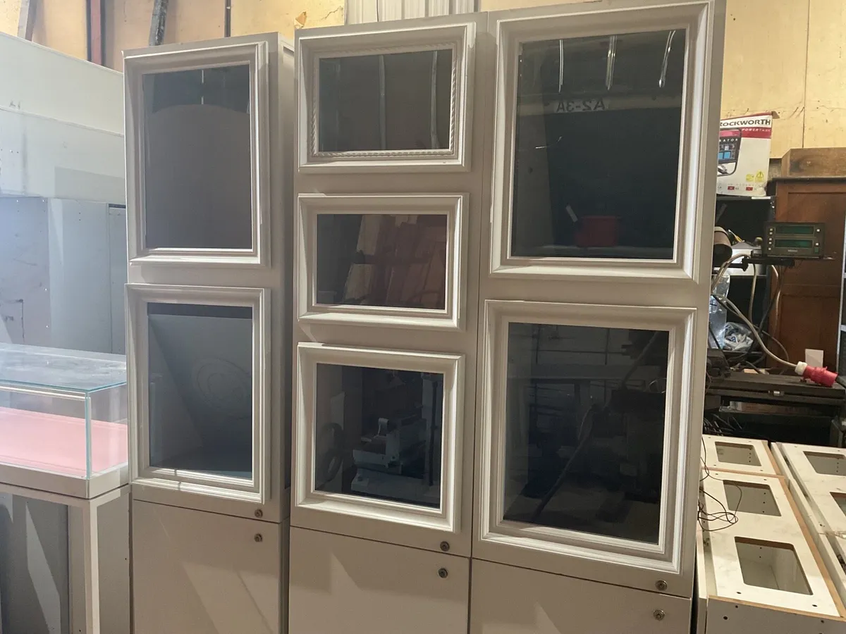 Shop display shelving, jewelry ,vaping display etc - Image 1