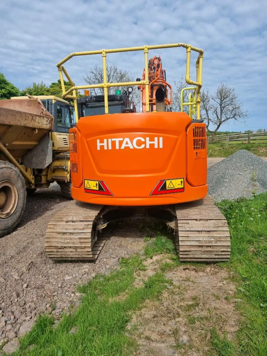 Hitachi 135us-7 - Image 2