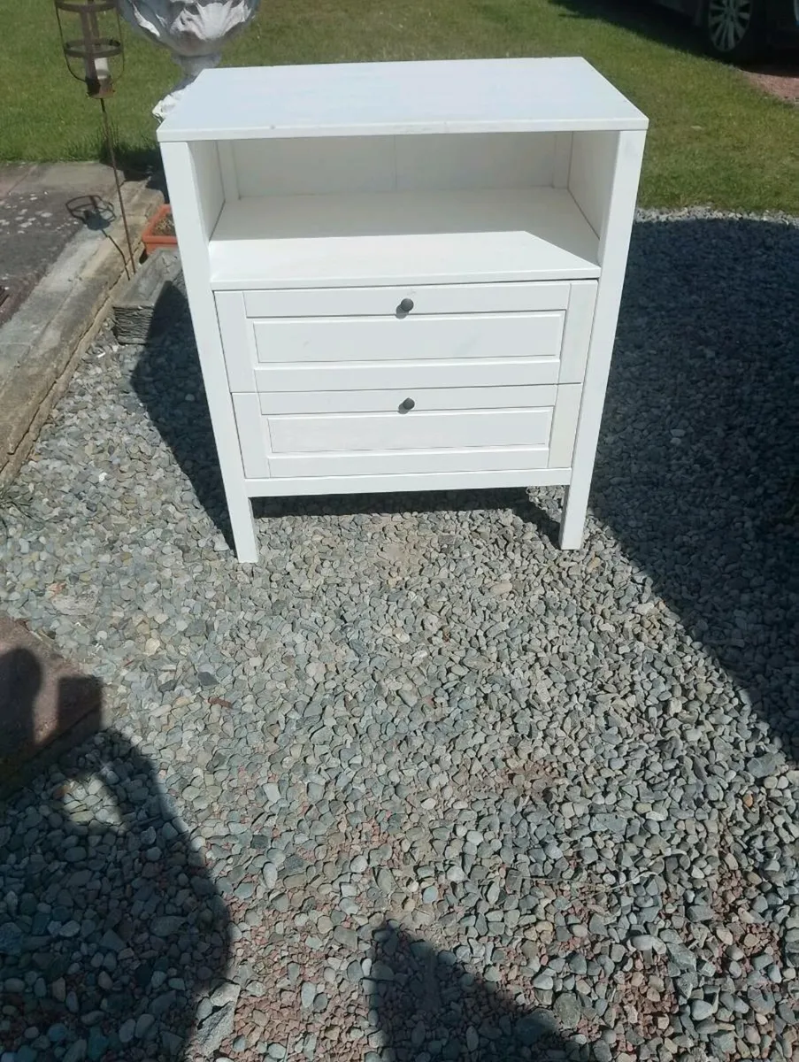 Chest of drawers - Image 1