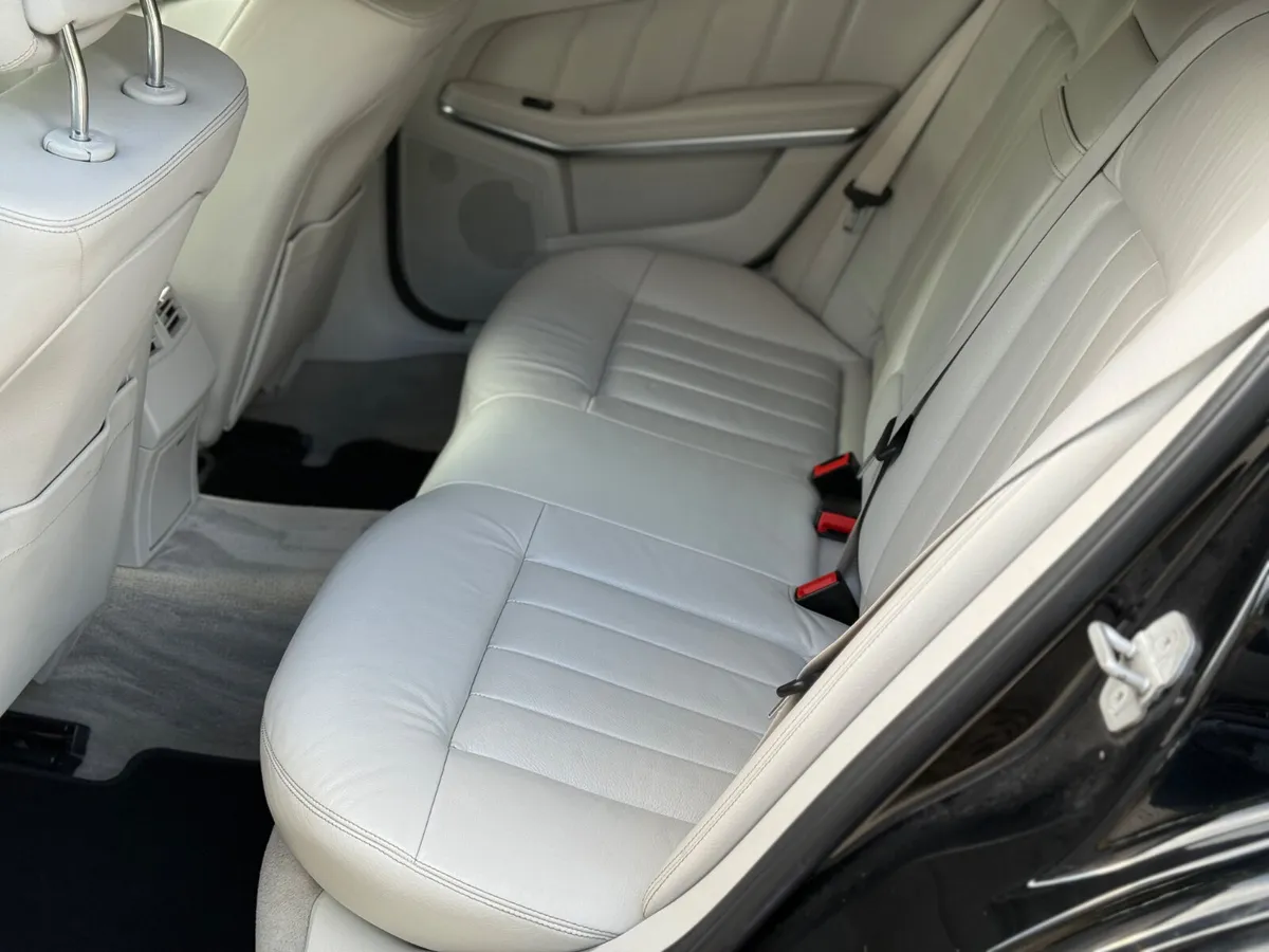 Mercedes-Benz E-Class 2015 - Image 2
