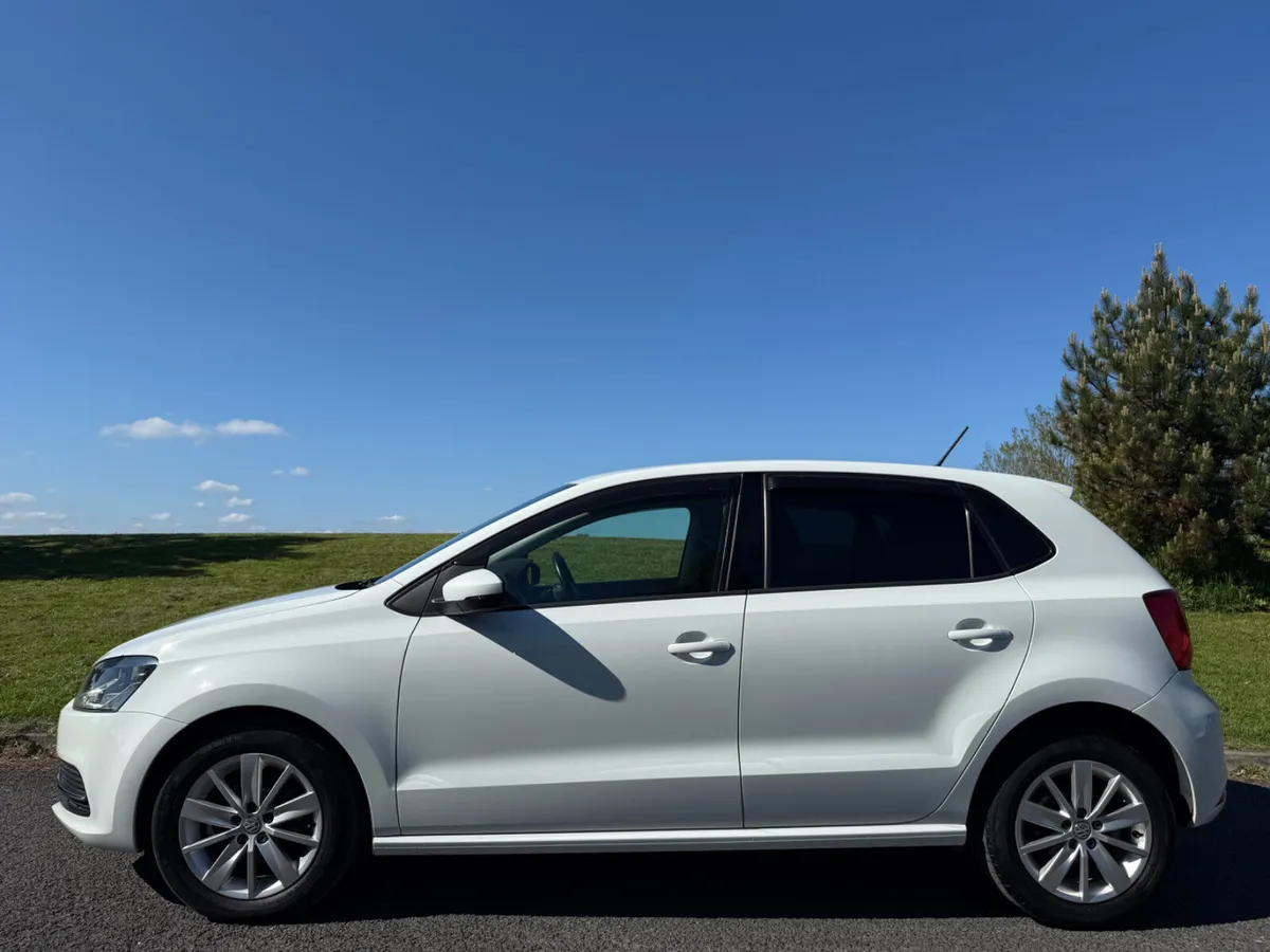 1.2 TSI Auto , Reversing Camera - Image 4