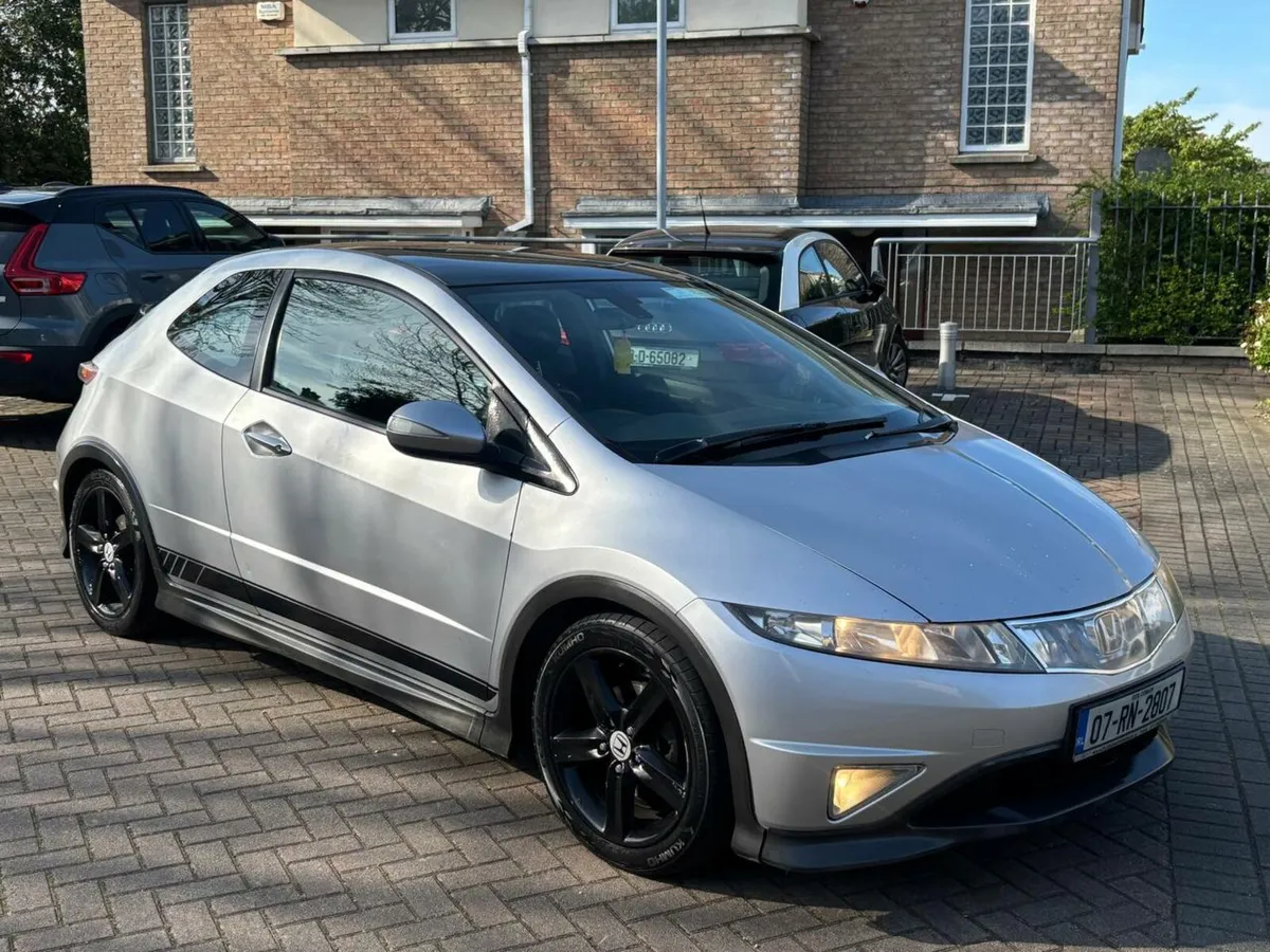 Honda Civic FN1 Type s - Image 4