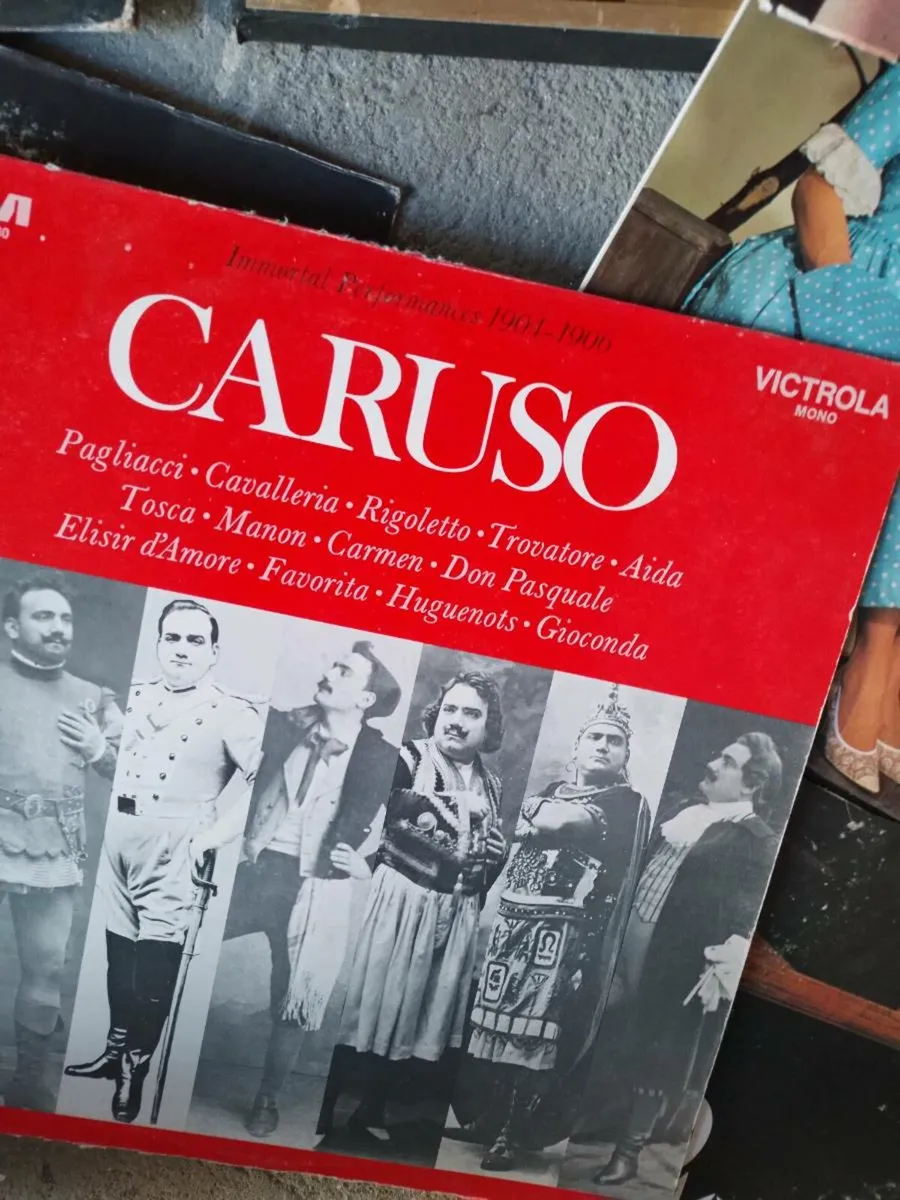 Old records - Image 4