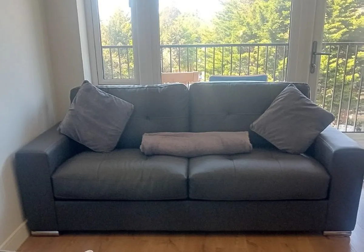 3 Seater Sofa and Armchair - Image 1