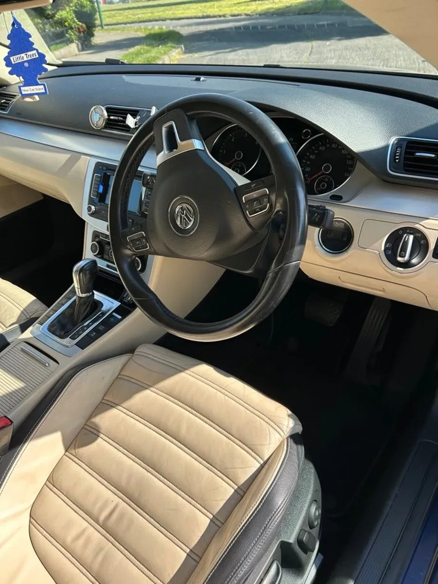 Volkswagen Passat CC 2.0 - Image 4