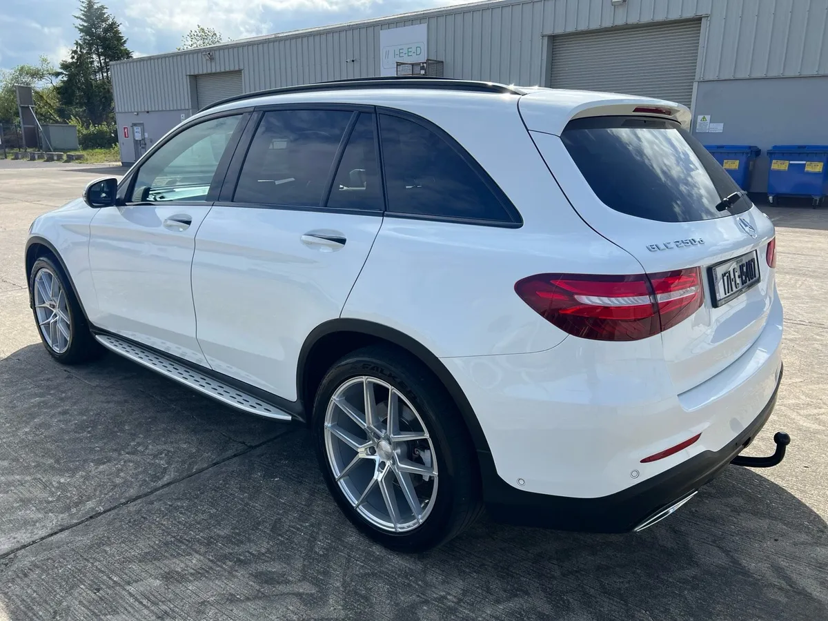Mercedes GLC 250d AMG Line Premium 4 Matic - Image 4
