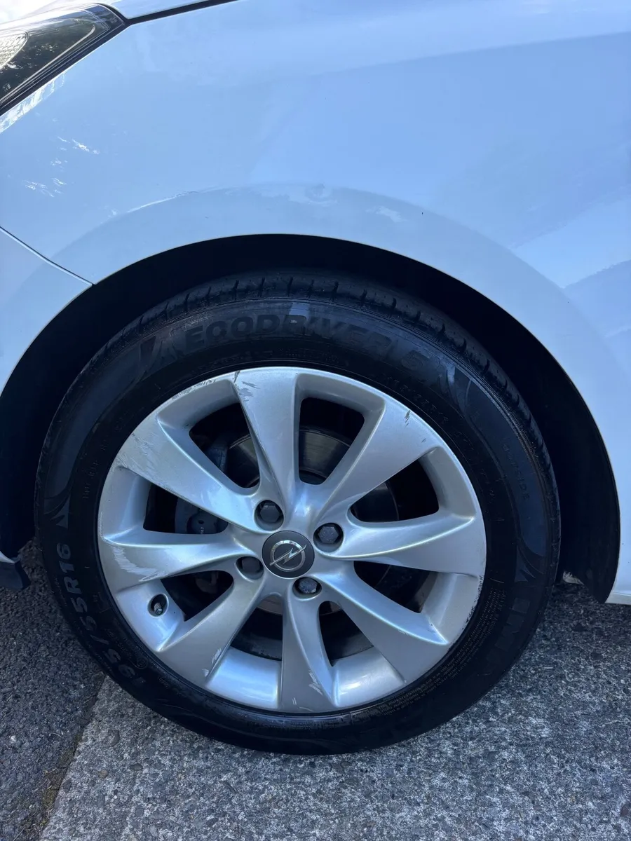 Opel Corsa 2017 - Image 4