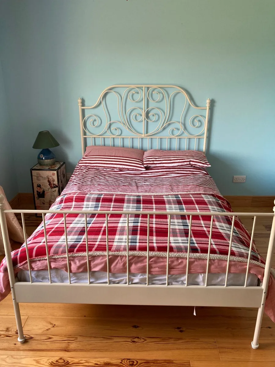 Double bed