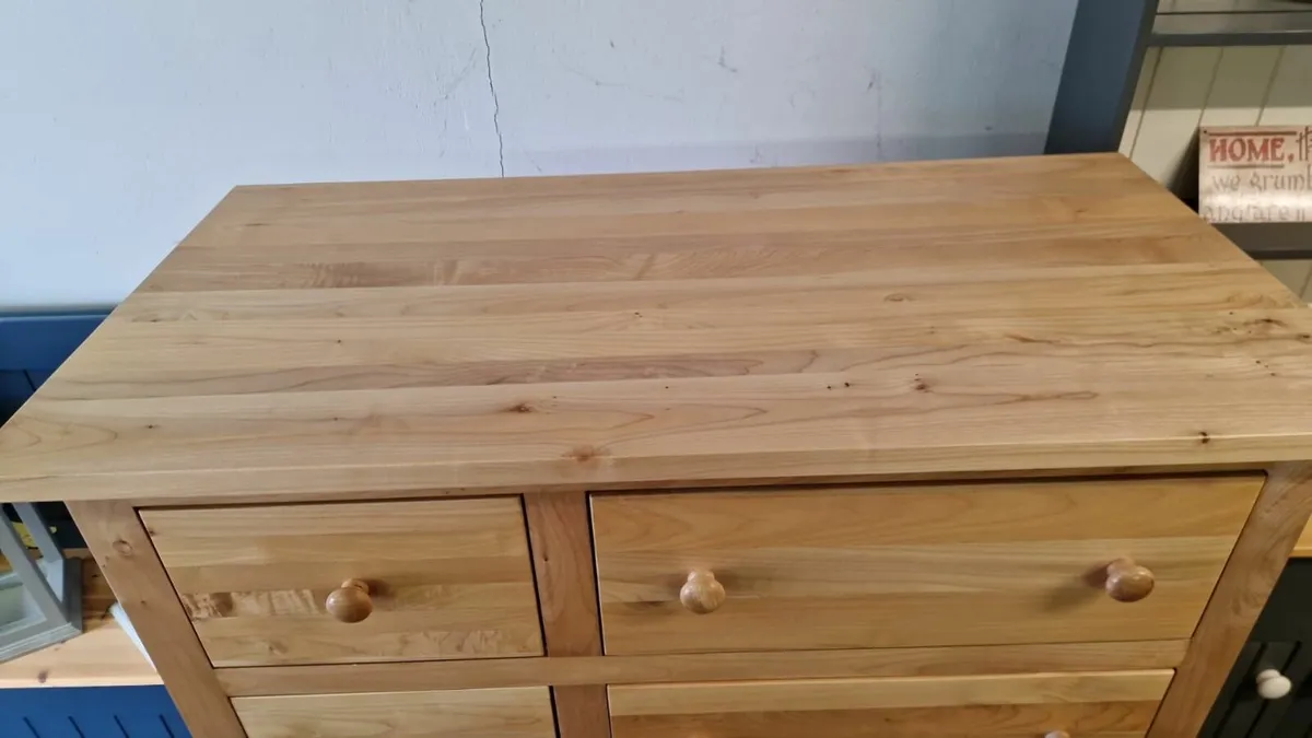 Large light oak multi drawer chest - Image 4