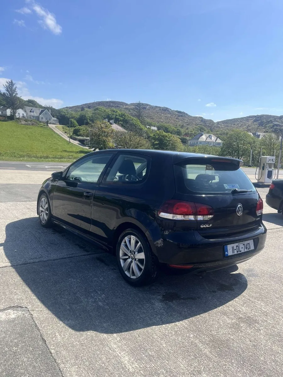 Volkswagen Golf 2011 - Image 4