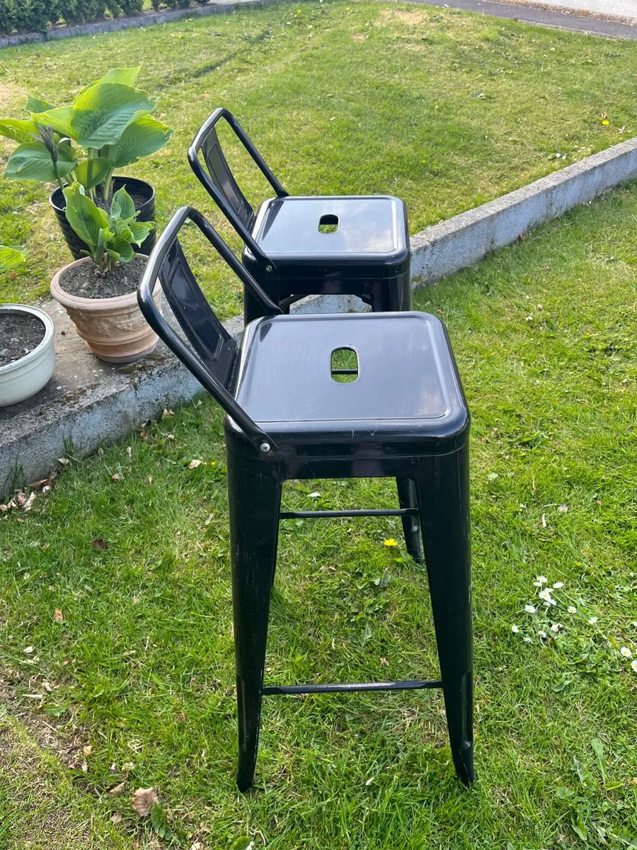 High stool with back - Image 2