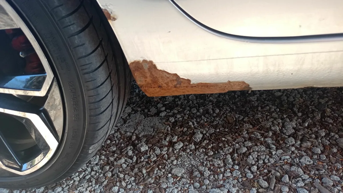 Volkswagen Golf 2009 - Image 2