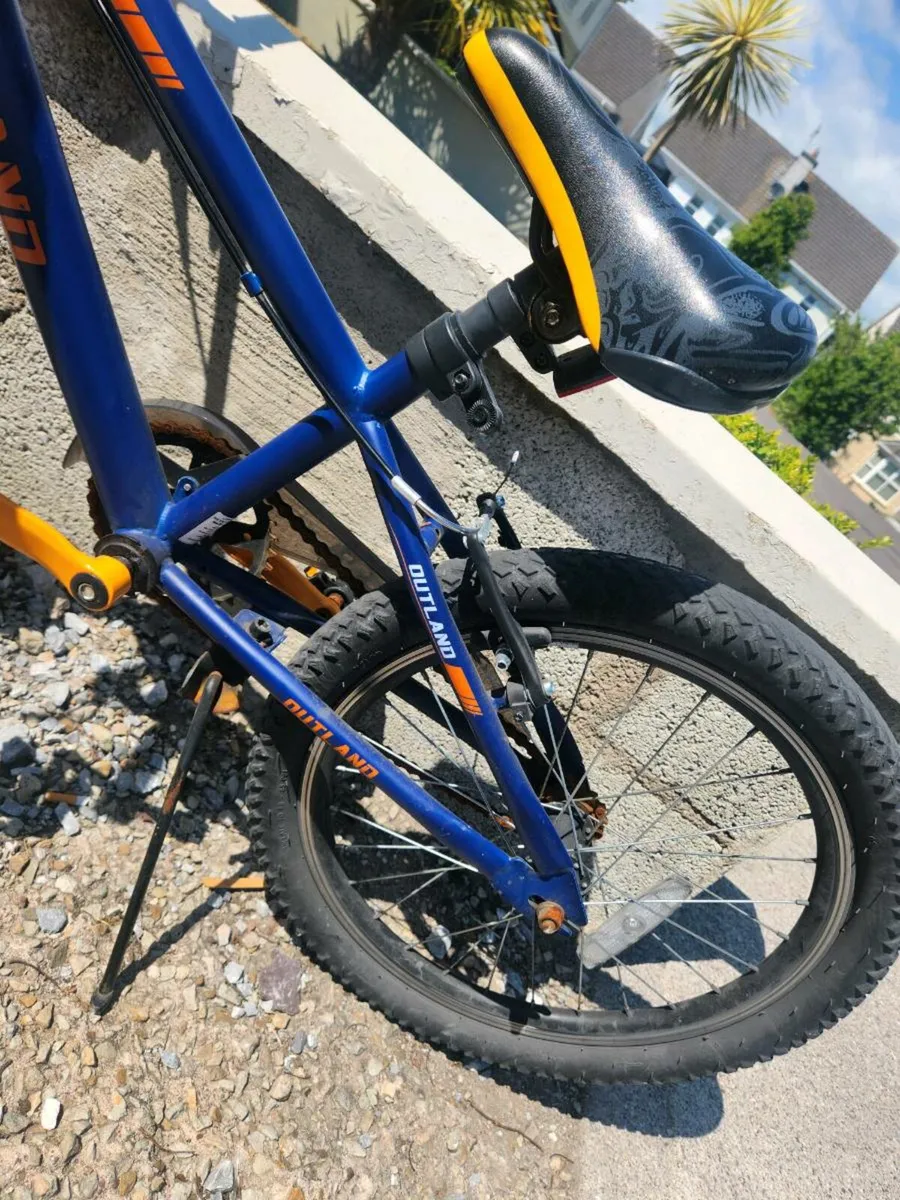 Child's bike 20inch - Image 3