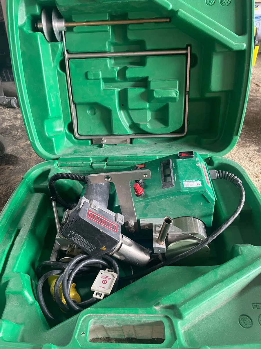 FLOOR LEISTER AUTOMATIC WELDER - Image 1