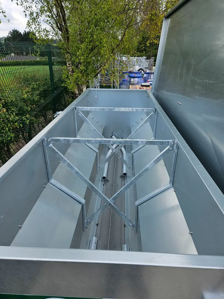 AD Lib Feeder - Image 3
