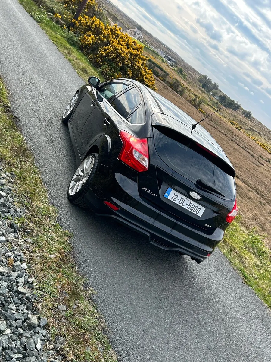 Ford focus - Image 2