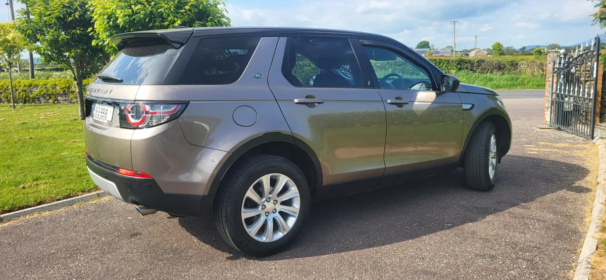 Land Rover Discovery 4X4  2015 SPORT  HSE SD4 - Image 4