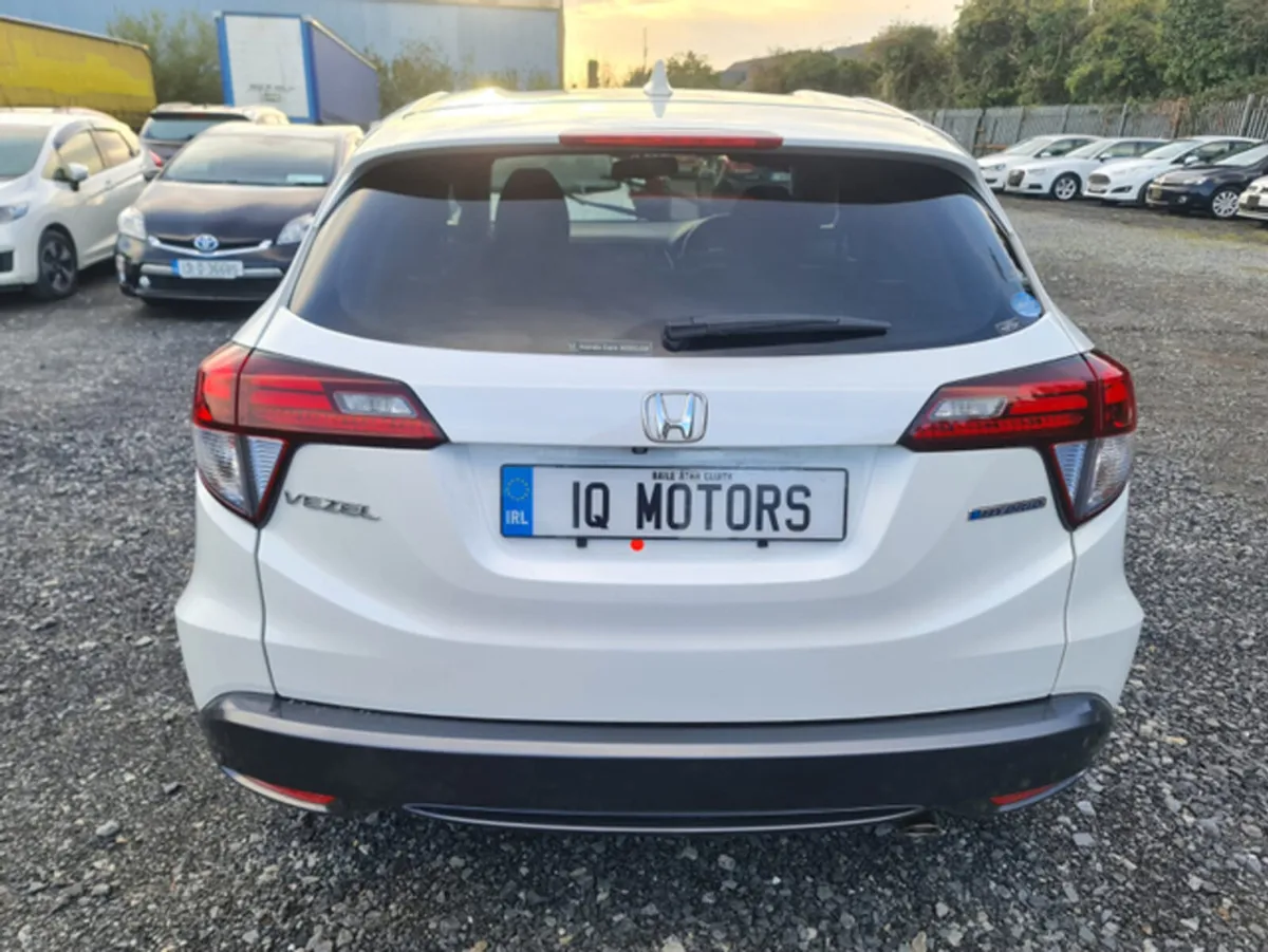 Honda Vezel Sensing 1.5 Hybrid Automatic - 2016 - Image 4