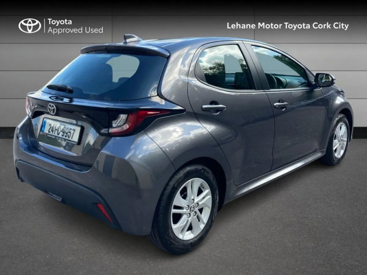 Toyota Yaris Yaris 1.5 Luna Manual - Image 2