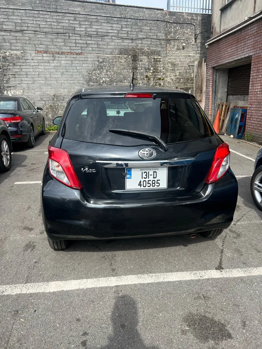 Toyota vitz 1.3 - Image 2