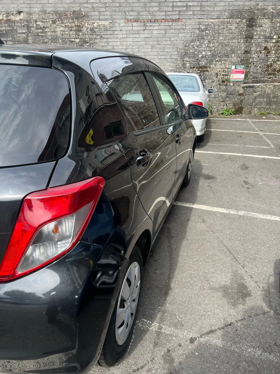 Toyota vitz 1.3 - Image 3