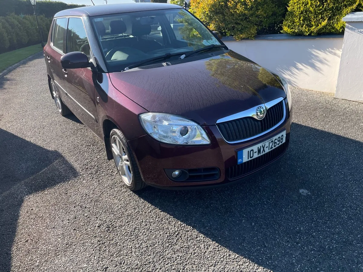 10 Skoda Fabia 1.6 auto  nct 2/26 tax 9/25 - Image 2