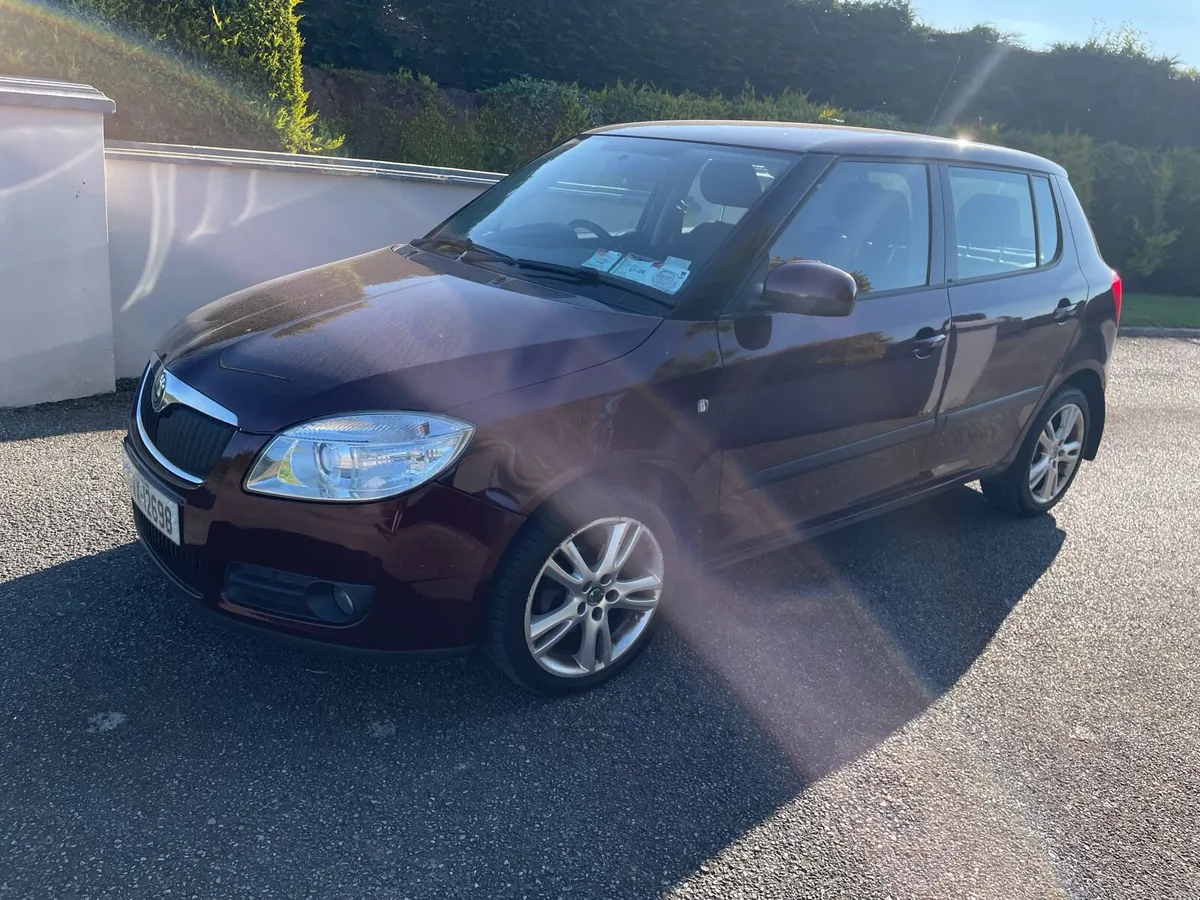 10 Skoda Fabia 1.6 auto  nct 2/26 tax 9/25 - Image 3