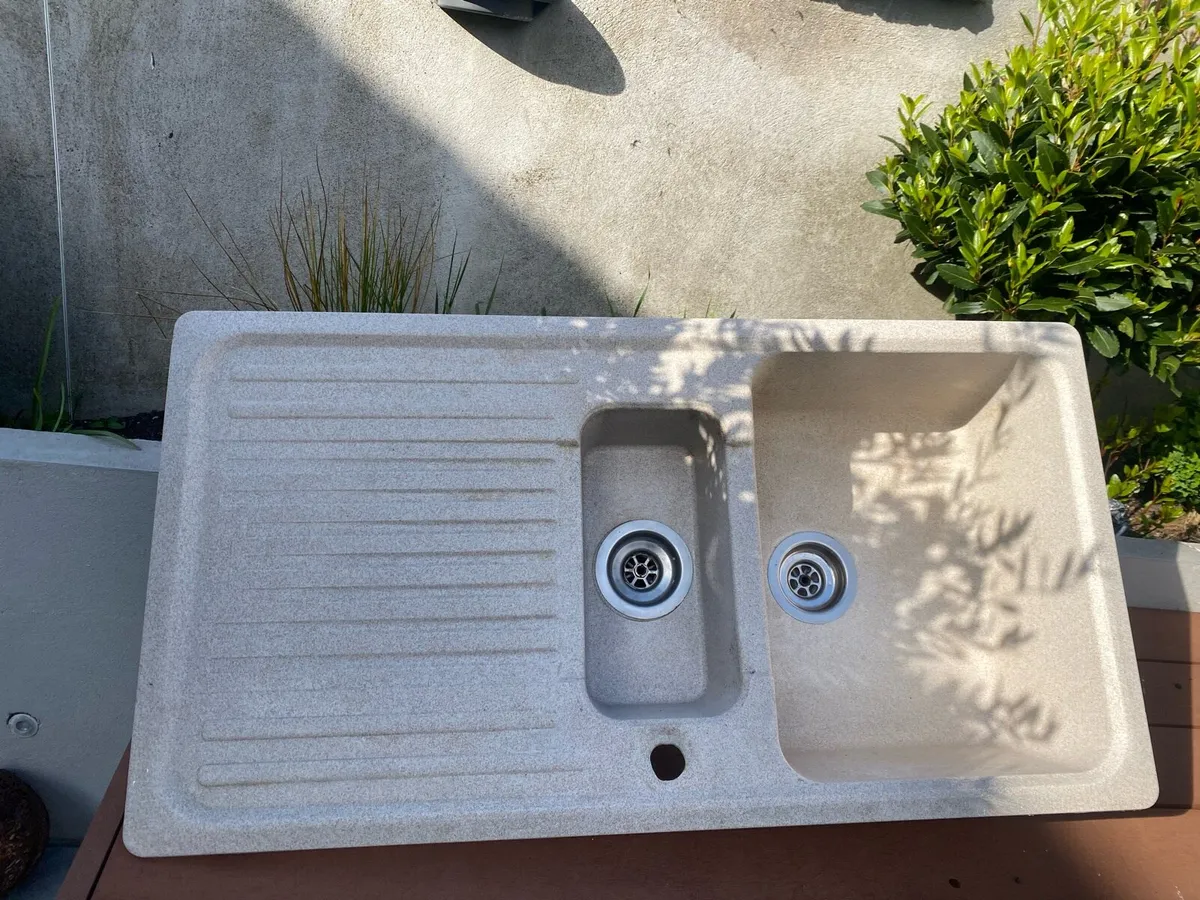 Kitchen sink